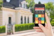 Berliner Wohnimmobilie wird mit Smart-Home-Technologie ausgestattet: 